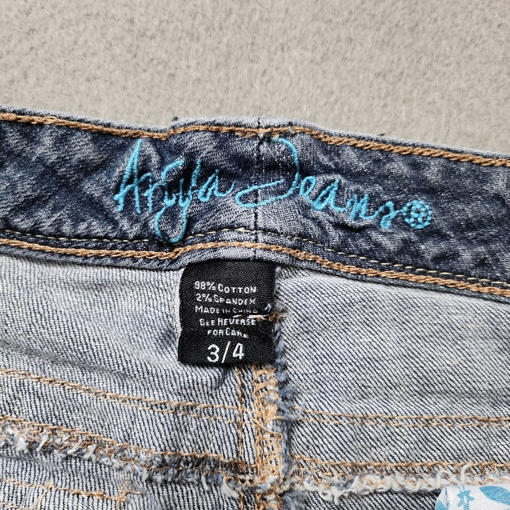 Ariya Blue Jean Shorts with Flap Pockets - Picture 6 of 9